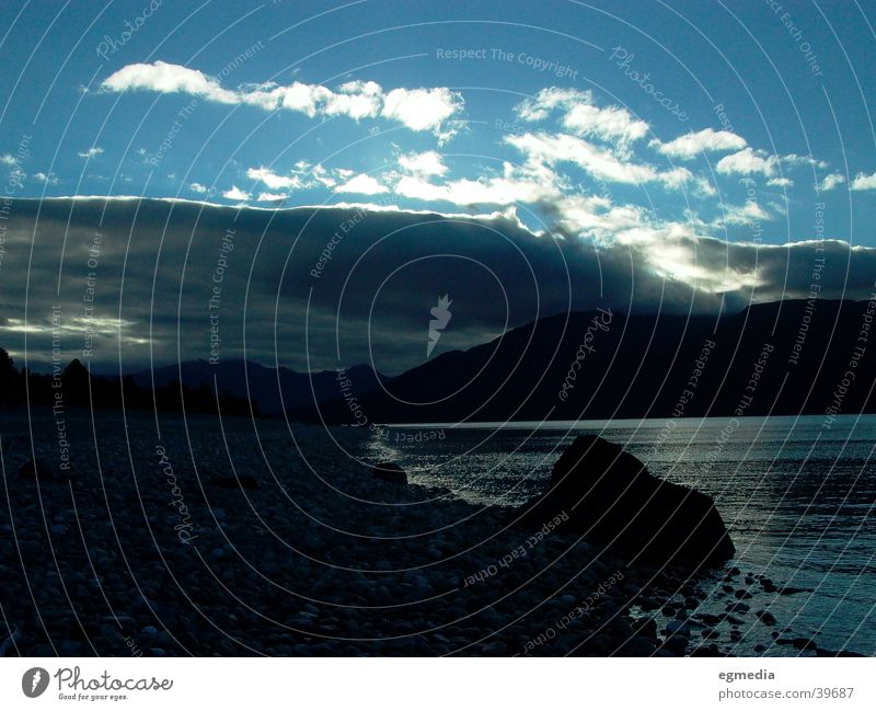 Lake Te Anau Wolken Seeufer Kieselsteine Wasser Abenstimmung Neuseeland Stein