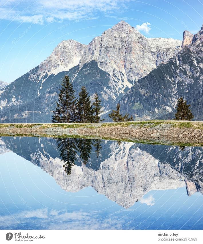 Bergspiegelung berglandschaft Spiegelsee Landschaft Berge u. Gebirge Frischluft Salzburg Natur Naturliebe wandern Outdoor landschaftsfoto Blauer Himmel