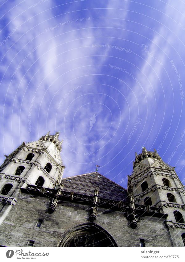 steffl Stephansdom Wien Wolken Religion & Glaube Christentum Gotteshäuser St. Stephan Heidentürme Riesentor