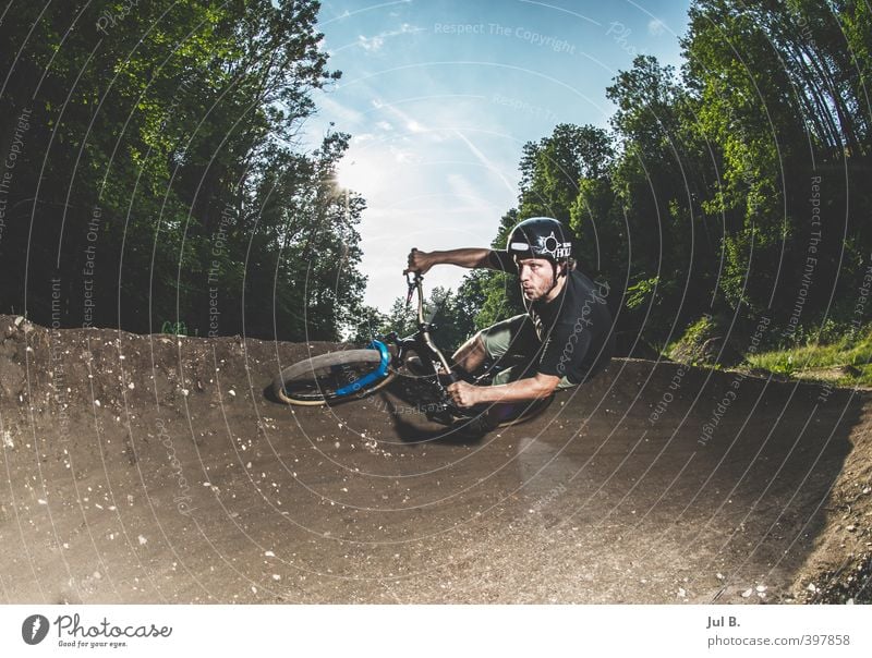 Dirt 3 Fahrradfahren maskulin Junger Mann Jugendliche 18-30 Jahre Erwachsene Umwelt Natur Landschaft Erde Luft Wetter Schönes Wetter sportlich Coolness gut