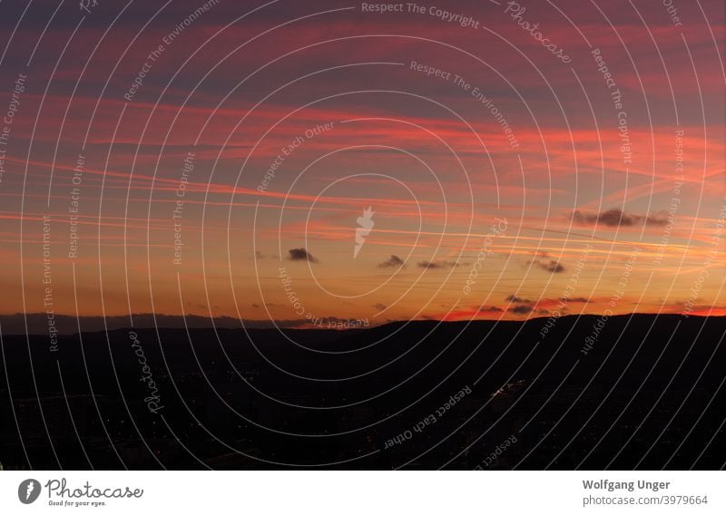 Verträumte Sonnenuntergangsfarben in Thüringen im Winter Landschaft gelb Ansicht Licht Hintergrund schön Sonnenlicht Farbe Cloud im Freien Wolken Schönheit