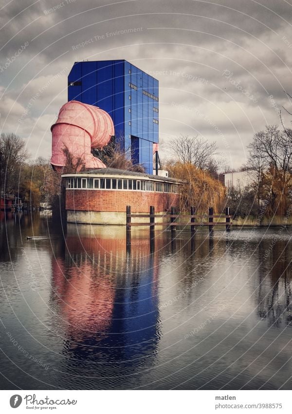 UT 2 Versuchsanstalt für Wasserbau und Schiffbau (VWS) (Berlin ) Spiegelung im Wasser Himmel Wolken Reflexion & Spiegelung Baum Ufer Menschenleer TU Tiergarten