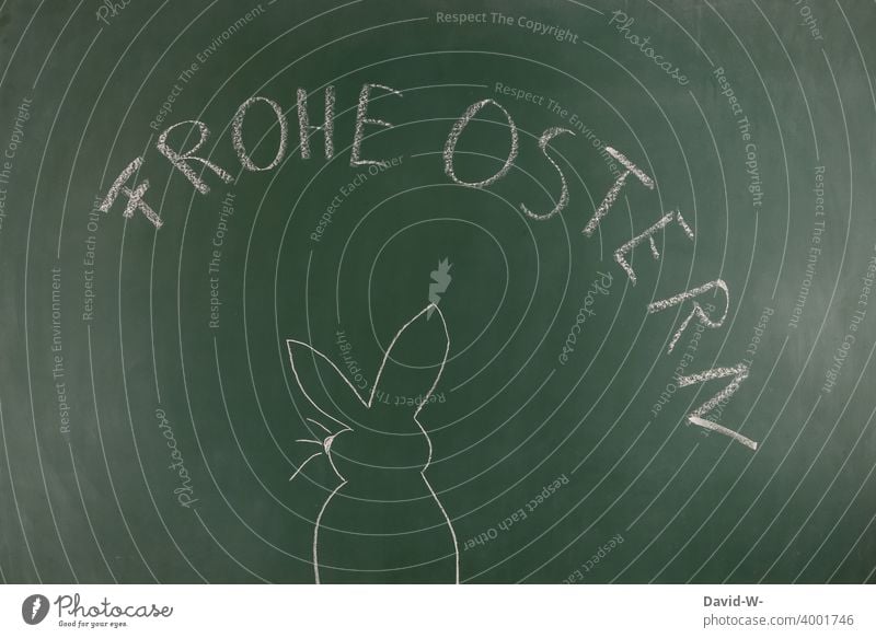 Frohe Ostern - Ein Osterhase als Zeichnung auf der Tafel Osterferien Schule frohe ostern Kreide Hase Osterwunsch