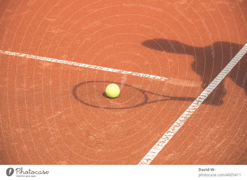 Schatten spielt Tennis Sport kreativ Tennisplatz Freizeit & Hobby Schattenspiel Spielen Tennisball Sportler Sportveranstaltung