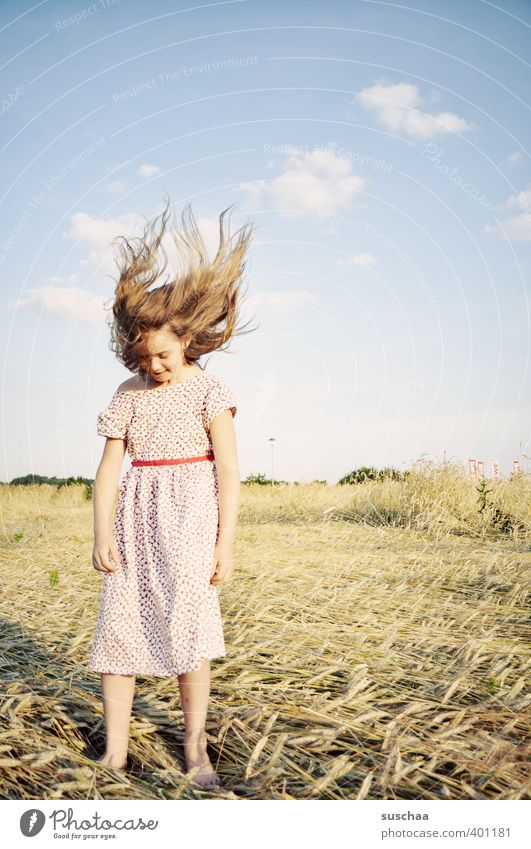 haarig | born to be wild Kind Mädchen Jugendliche Junge Frau eigenwillig Kindheit Körper Kopf Haare & Frisuren Umwelt Natur Landschaft Himmel Horizont Sommer