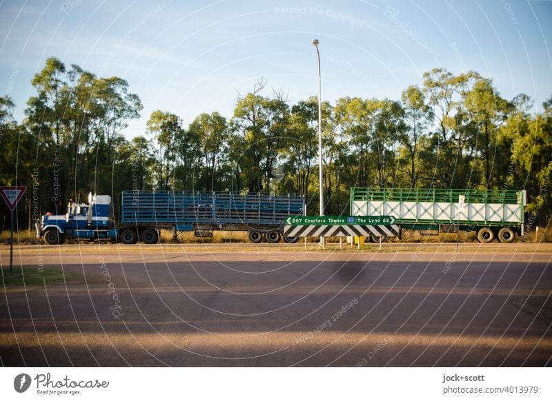 this is the way of trucking Güterverkehr & Logistik Lastwagen Verkehrsmittel Anhänger Australien Pause Transportfahrzeug trailer Truck Queensland