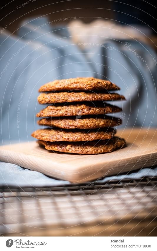 Cookie Tower - Keks Turm kekse backen baked süß Süßwaren Süßigkeiten Süße Lebensmittel sweet sweets baking Backpapier Dessert lecker Backwaren Ernährung