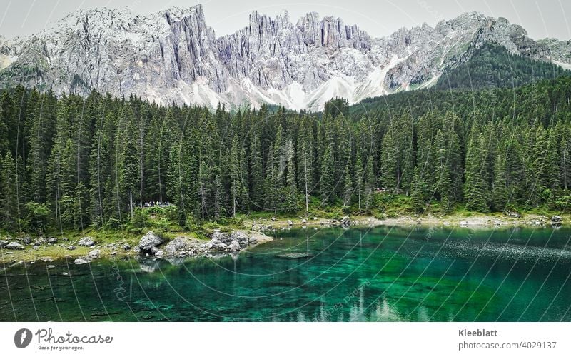 Karersee in den Eggentaler Dolomiten - Wassernixe?! Mythen und Märchen?! Latemar Rosengarten Berge u. Gebirge Gipfel Schönes Wetter bleiche Berge