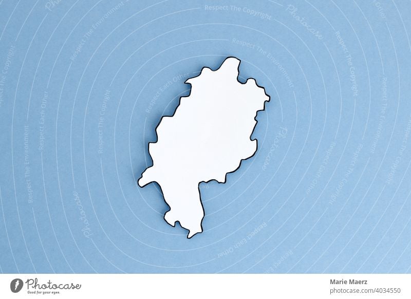 Bundesland Hessen als Papier-Silhouette neutral Umriss Design minimalistisch Hintergrundbild Strukturen & Formen Hintergrund neutral Papierschnitt weiß Land