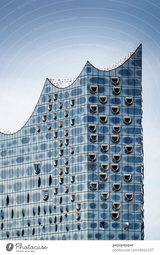 Hamburg, Elbphilharmonie Hamburger Hafen Philharmonie Elbe Hafenstadt Außenaufnahme Sehenswürdigkeit Wahrzeichen Bauwerk Reflexion & Spiegelung Architektur