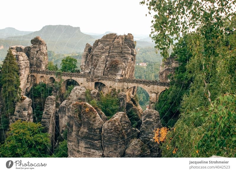 Basteibrücke, Sächsische Schweiz, Deutschland Brücke Sachsen Elbsandsteingebirge Berge u. Gebirge Felsen Gesteinsformationen Naturwunder Architektur Elbe