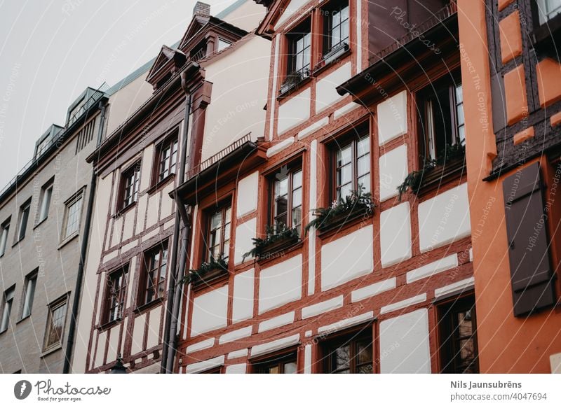 Nürnberg, Deutschland 25.12.2019 Schöne und friedliche Stadt nach Weihnachten. Unterwegs in der Nürnberger Altstadt. Frieden reisen Großstadt Wahrzeichen alt