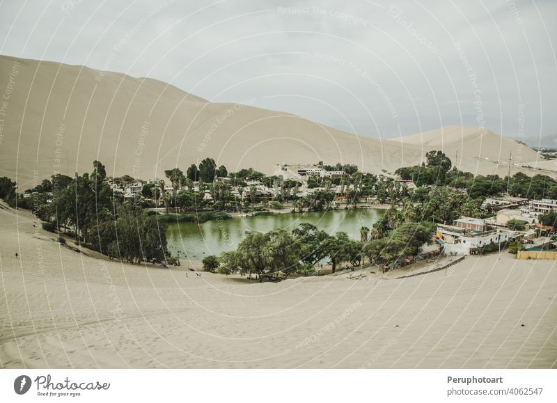 Oase der Huacachina - Ica - Peru wüst huacachina Sonnenuntergang Sand Hintergrund Wasser reisen Landschaft trocknen Handfläche Ausflugsziel Lagune trocken