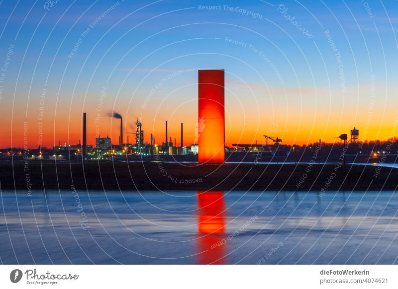 Rheinorange bei Sonnenuntergang Deutschland Draußen Duisburg Dunkel Europa Farben Fluss Gewässer Himmel Industrie Landmarke Landschaft Natur Romantisch