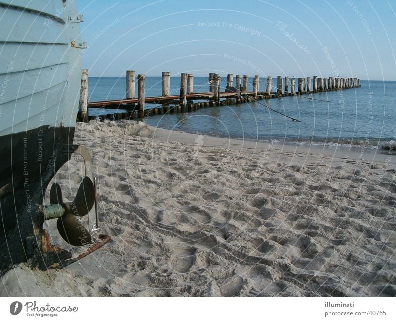 boot am meer Wasserfahrzeug Meer Strand Steg Sand