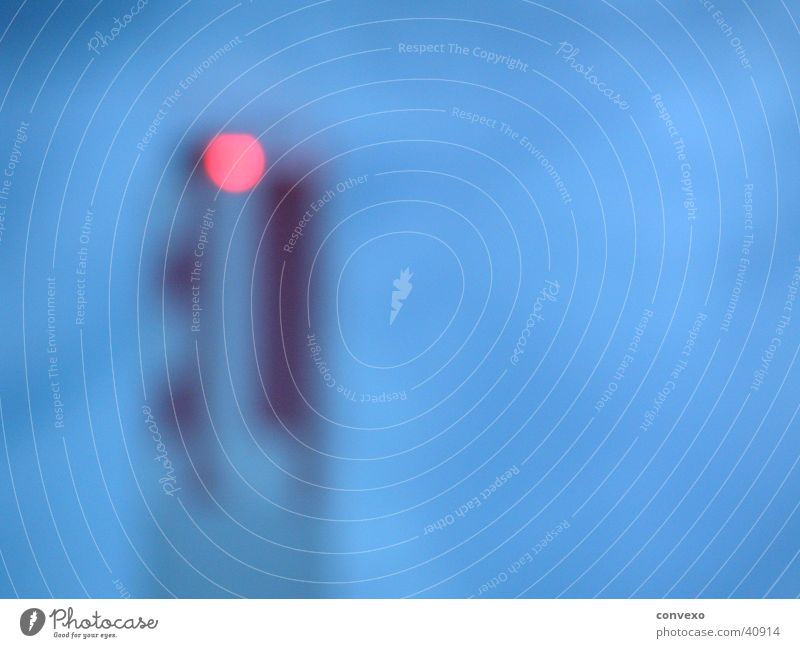 Kamin Wolken Licht Unschärfe Industrie blau Abend Schornstein Beleuchtungselement Warnleuchte Höhe Detailaufnahme Außenaufnahme Menschenleer 1