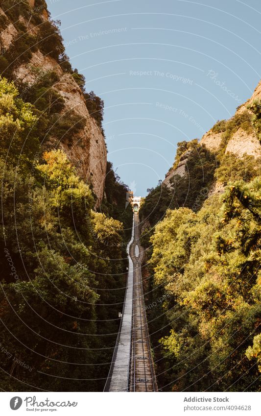 Montserrat-Gestell, Katalonien, Spanien mediterran cremallera Standseilbahn Barcelona Wahrzeichen Klippe Landschaft Sommer Tourist Stein niemand Bahn Eisenbahn