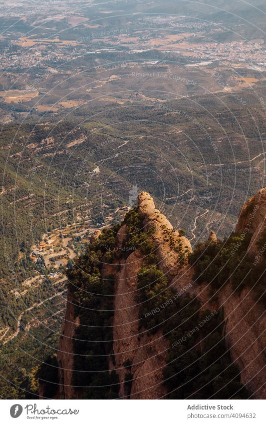 Aussichten auf den Berg von Montserrat Panorama Berge katalonien spanien Sonnenuntergang Aufstieg Klettern natürlich Wahrzeichen Tourismus Sommer Europa