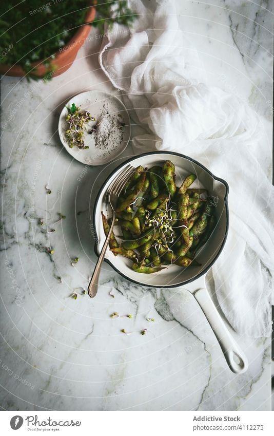 Schüssel mit Edamame-Schale auf dem Tisch Sojabohne Speise Schalen & Schüsseln Serviette Lebensmittel asiatisch Tradition lecker frisch Feinschmecker Mahlzeit