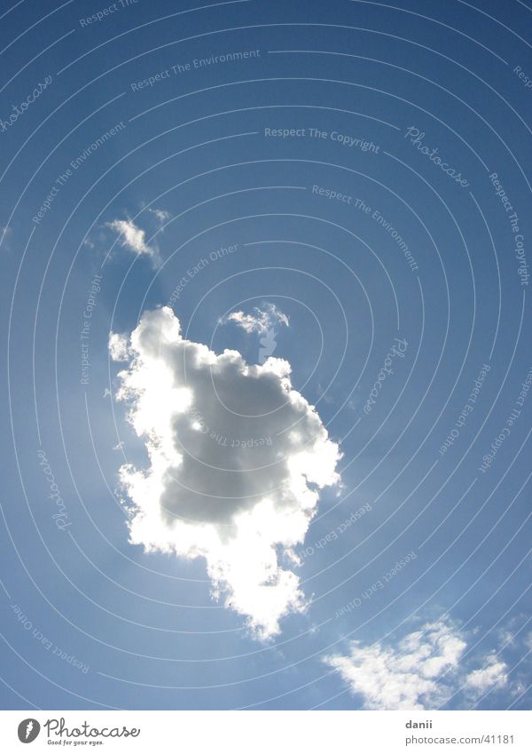 wolke Wolken Sonnenstrahlen blau Himmel Wetter Ferne