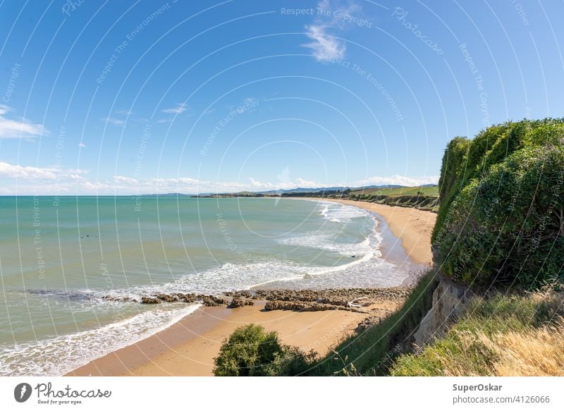 Strandblick im Campbell Bay Reserve außerhalb von Kakanui auf der Südinsel, Neuseeland. schön blau Wolken grün Himmel (Jenseits) Horizont Meer Wasser Wellen