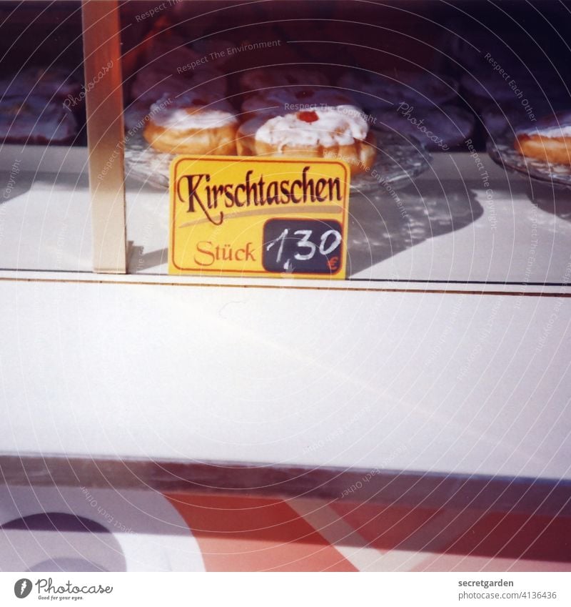 Berliner, Krapfen oder Pfannkuchen? Süßigkeiten berliner analog Kirschtaschen Dessert Lebensmittel lecker süß geschmackvoll Frühstück Snack selbstgemacht