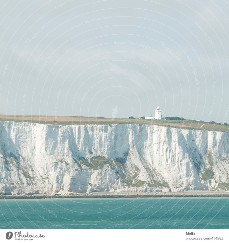 Blau-Weiß-Blau Umwelt Natur Landschaft Urelemente Himmel Küste Meer Klippe Kreidefelsen Leuchtturm natürlich blau Ferien & Urlaub & Reisen Dover Farbfoto