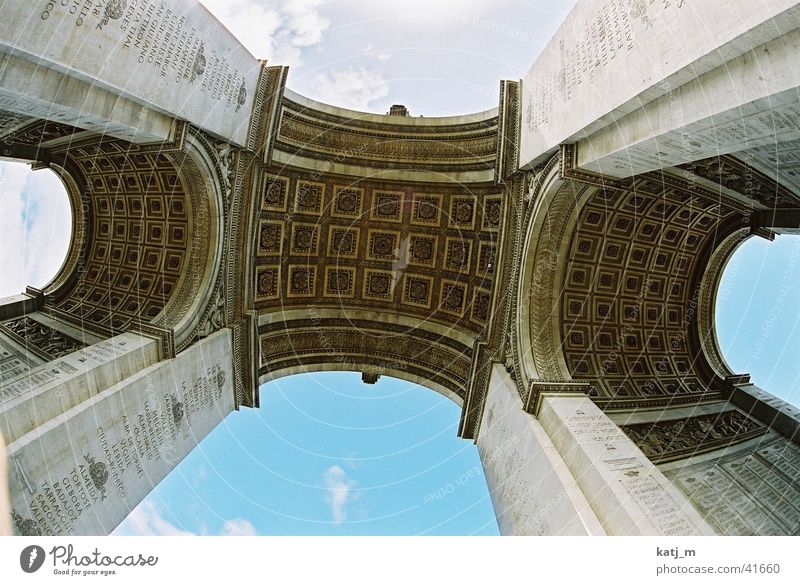 Unter dem Triumphbogen Paris Frankreich Champs-Elysées Architektur Arc de Triomphe L´Arc de Thriomphe Napoleon