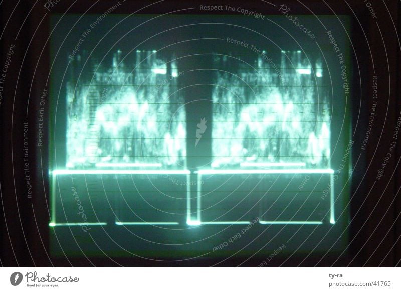 Oszilloskop schwingen grün Fernsehen Elektrisches Gerät Technik & Technologie Avid Schnittplatz Postproduction Fotografie