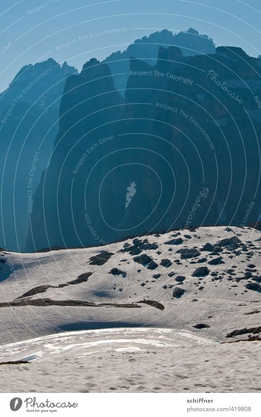 Abgründe Umwelt Natur Landschaft Himmel Wolkenloser Himmel Sonnenlicht Klima Schönes Wetter Eis Frost Schnee Felsen Alpen Berge u. Gebirge Gipfel