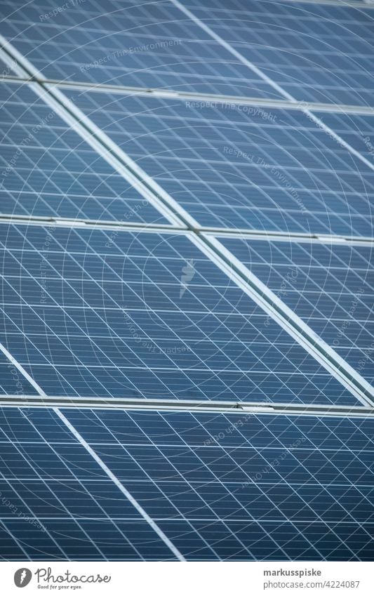 Solarmodul erneuerbare Energie Feld alternativ Hintergrund blau Zelle Wandel & Veränderung Großstadt Sauberkeit übersichtlich Klima Sammler Ökologie Wirtschaft