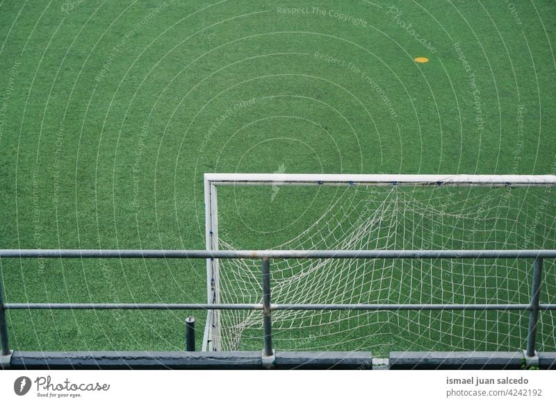 Fußballtor Sportgeräte Feld leer Fußballfeld Gericht Stadion Spiel Tor grün Gras Boden spielen Spielen Spielplatz im Freien Hintergrund Bilbao Spanien Feldsport