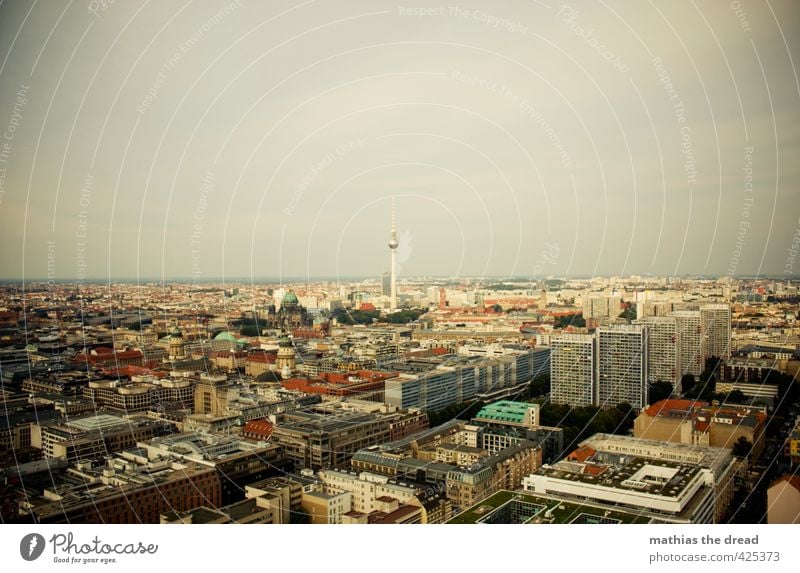 TURM Hauptstadt Stadtzentrum Skyline Haus Kirche Dom Park Rathaus Bauwerk Gebäude Architektur Sehenswürdigkeit Wahrzeichen Denkmal fantastisch Berlin