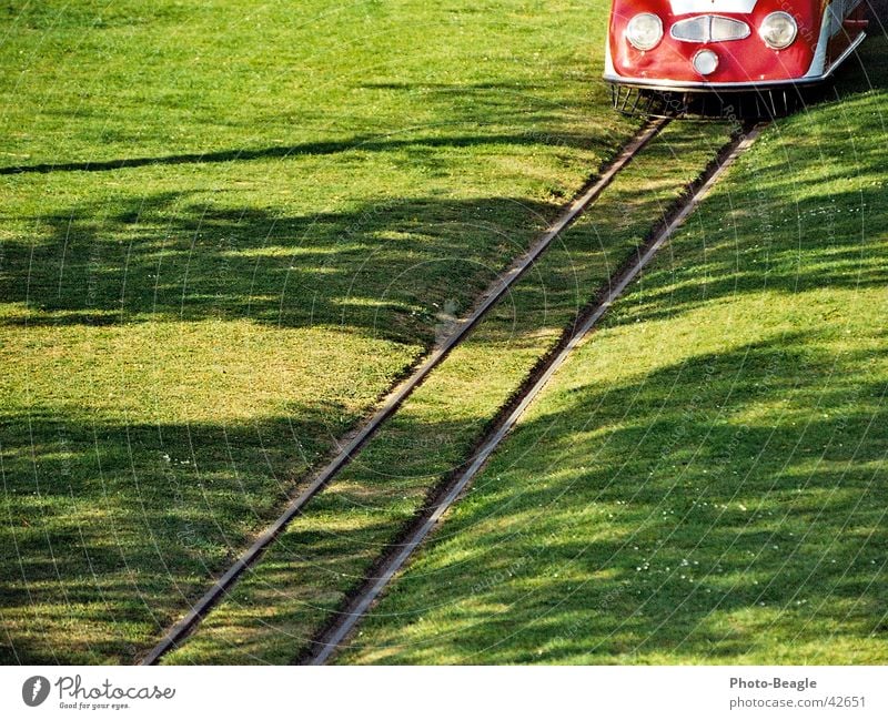 Bundesgartenschau Kleinbahn grün Gleise Dortmund Köln Ausstellung Buga Porsche-Lok Baujahr 1958 Liliputbahn Rasen Rundfahrt Westfalenpark Rheinpark