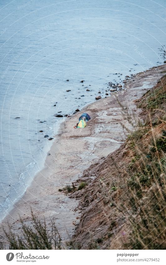 Wildcampen an der Ostsee Zelt Zeltplane Zelten Farbfoto Außenaufnahme Camping Abenteuer Ferien & Urlaub & Reisen Landschaft Freiheit Tourismus Erholung