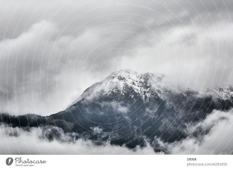 Alpen in Wolken Deutschland Natur Ökosystem Umwelt Landschaft Berge u. Gebirge Highlands Hügel Hügelseite Bergkette Bergkamm Berghang schneebedeckt im Freien