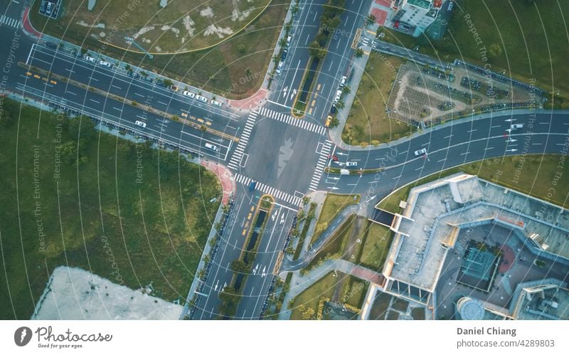 Straßenansicht aus dem Himmel Landschaft Dröhnen Luftaufnahme Antenne Stadt reisen Tourismus Großstadt Ansicht Sommer malerisch im Freien Umwelt