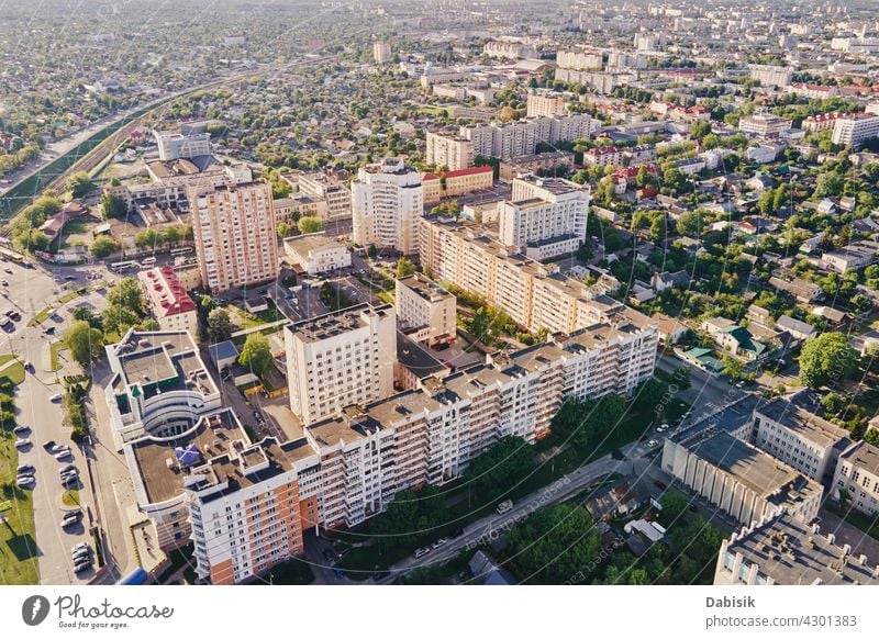 Luftaufnahme eines städtischen Wohnviertels bei Sonnenuntergang Stadt Großstadt Straße Architektur Antenne Gomel weißrussland Gebäude Stadtbild Land