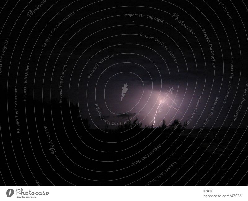 Blitz 2 Blitze Donnern dunkel Nacht Wolken Unwetter Sturm Kroatien Gewitter