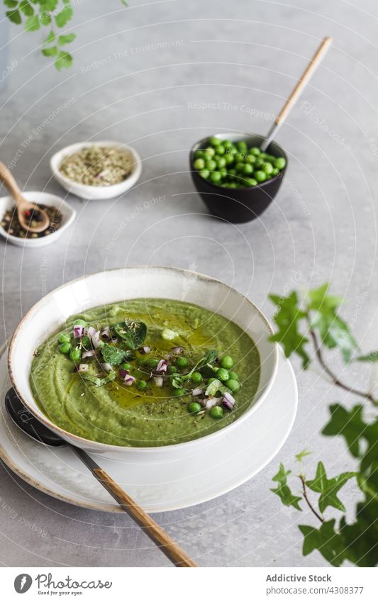 Vegane Erbsencreme Sahne Gesundheit Suppe Abendessen grün Vegetarier Schalen & Schüsseln Gemüse Mahlzeit Lebensmittel Diät Küche Mittagessen frisch Amuse-Gueule