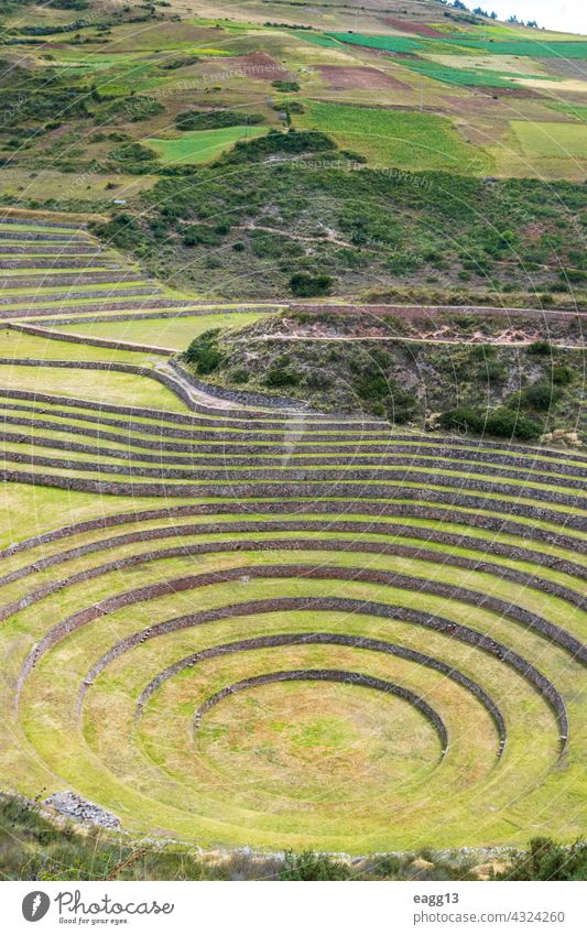 Moray, archäologische Stätte im heiligen Tal von Cusco. Muräne Cuzco heiliges Tal Inca Peru Zivilisation Panorama Landwirtschaft Labor Experiment horizontal