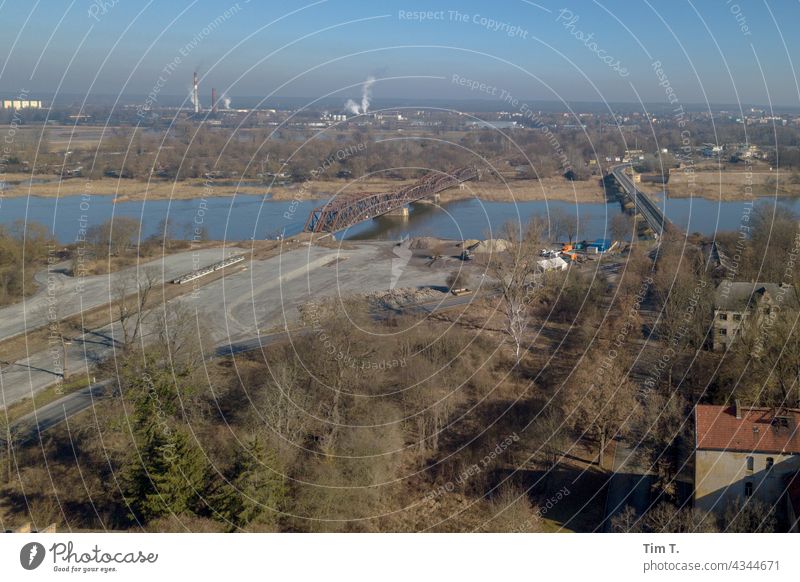 die Oder mit Grenzbrücken von oben Brandenburg Oderbruch Fluss River poland Wasser river Landschaft Natur Grenze Aussicht Drohnenansicht