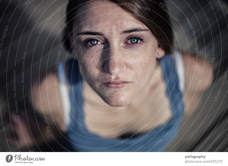 straight up II Mensch feminin Junge Frau Jugendliche Erwachsene Leben Körper Kopf Auge 1 18-30 Jahre Sommer Schönes Wetter T-Shirt langhaarig Zopf Gefühle