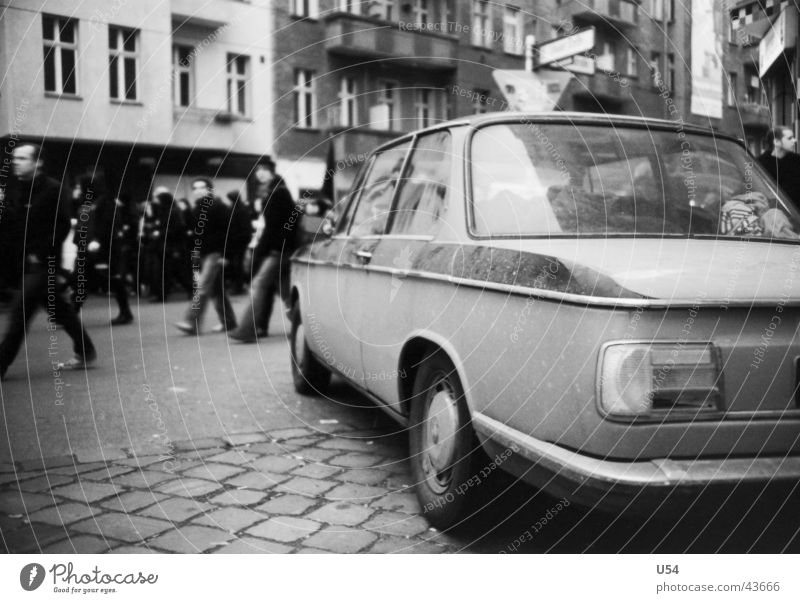 Links vor Rechts.. klassisch Mobilität Schmuck Verkehr PKW BMW freude am Fahren