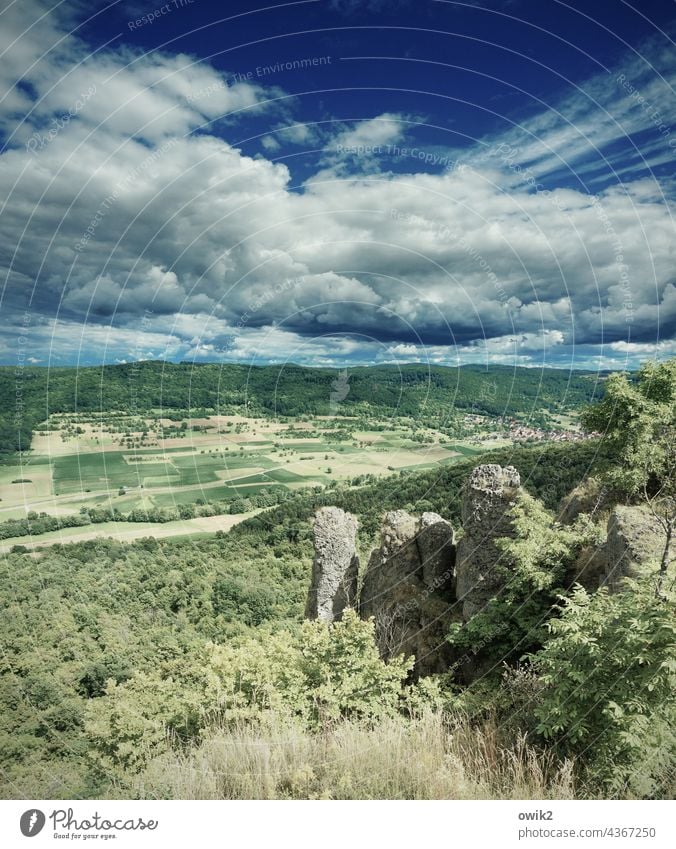 Fränkische Schweiz Oberfranken Natur Fernsicht Aussichtsfelsen Weitblick Sonnenlicht malerisch ländlich im Freien natürlich Gras Hügel Wald Feld hell