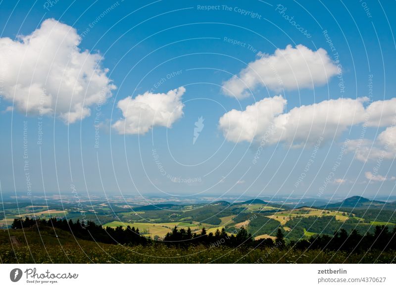 Blick von der Wasserkuppe (Rhön) deutschland dorf ferien hessen idyll kleinstadt landschaft landwirtschaft nordhessen sommer sommerfrische urlaub wald wiese