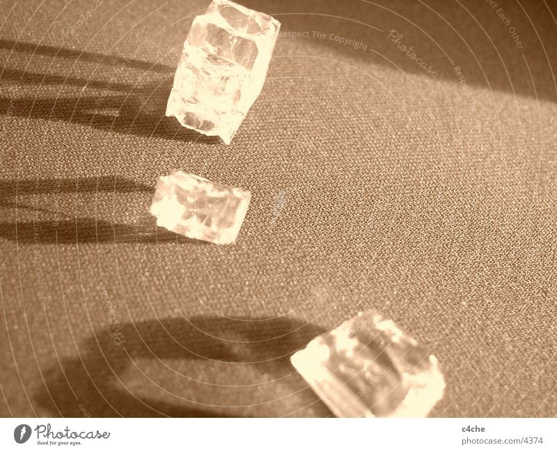 glasSstones Scherbe dreidimensional Dinge Glas Teile u. Stücke Schatten Sepia