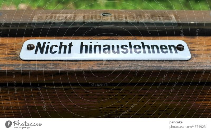 schilder | jedenfalls nicht so weit! Schild Zug Personenzug Fenster Warnung Hinweis Emaille Warnschild Hinweisschild Schilder & Markierungen Schriftzeichen