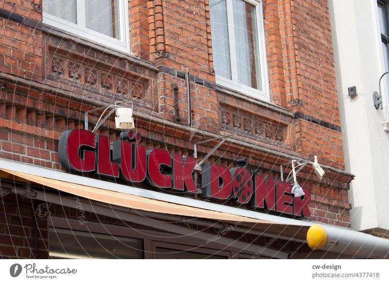 GLÜCK DÖNER Glück Glückstadt Döner Geschäft Gastronomie geschäft Laden Schriftzeichen Buchstaben Typografie Einzelhandel Ladengeschäft Wirtschaft Schriftzug