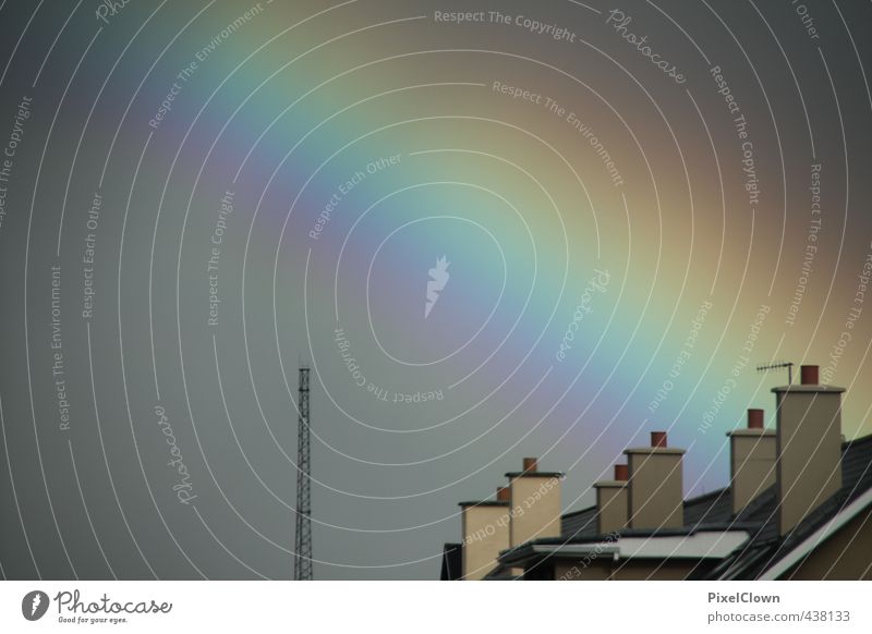 Regenbogen Häusliches Leben Wohnung Haus Dachboden Natur Urelemente Luft Gewitterwolken schlechtes Wetter Blick blau gelb violett orange Fernweh Einsamkeit